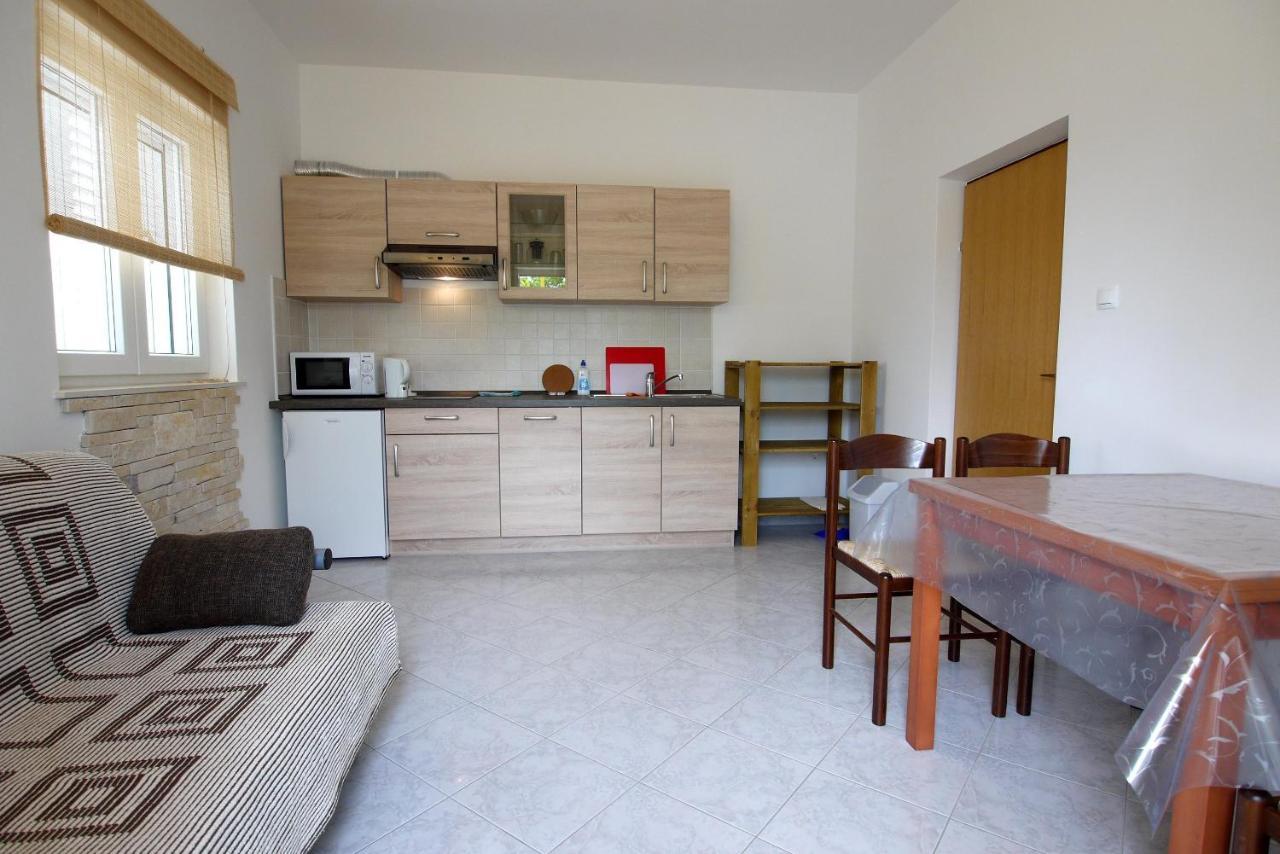 Paklenica Sport Apartments Starigrad Paklenica Zimmer foto