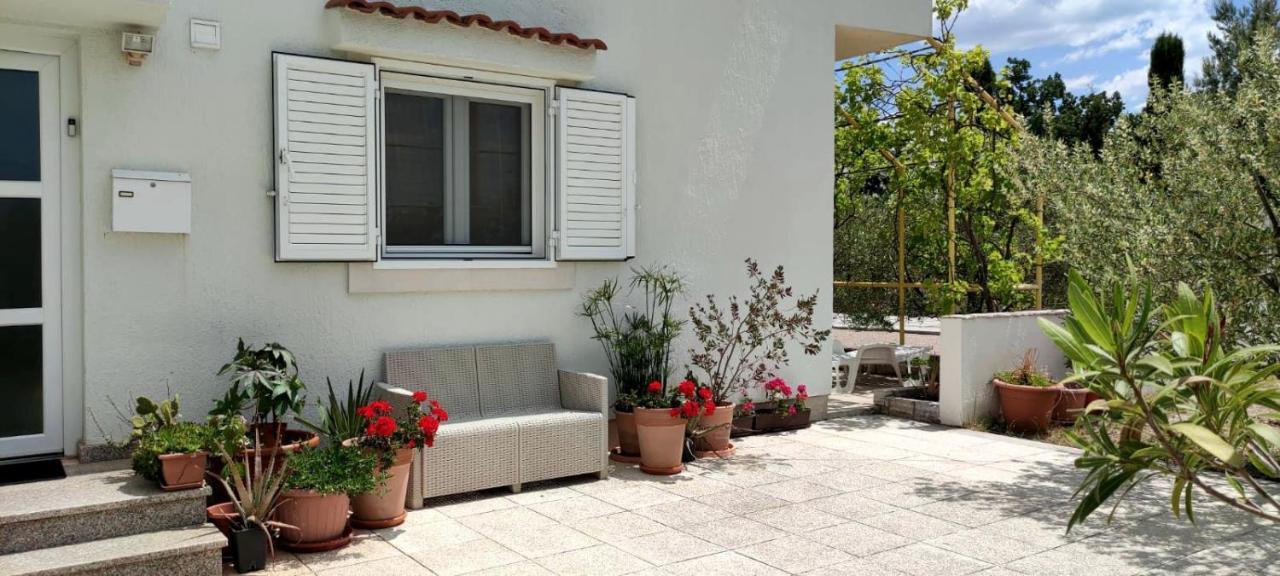 Paklenica Sport Apartments Starigrad Paklenica Exterior foto