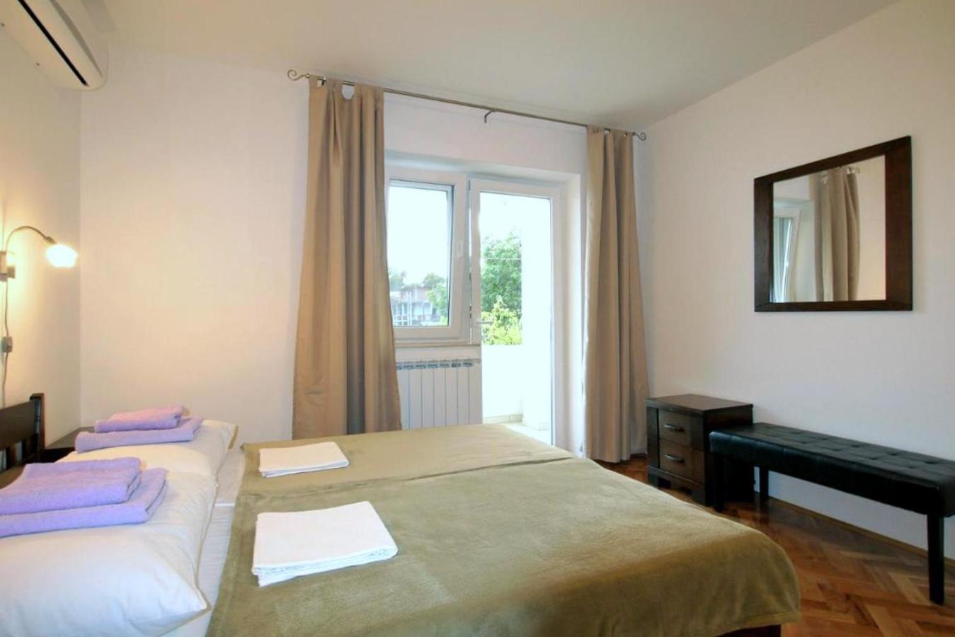 Paklenica Sport Apartments Starigrad Paklenica Zimmer foto