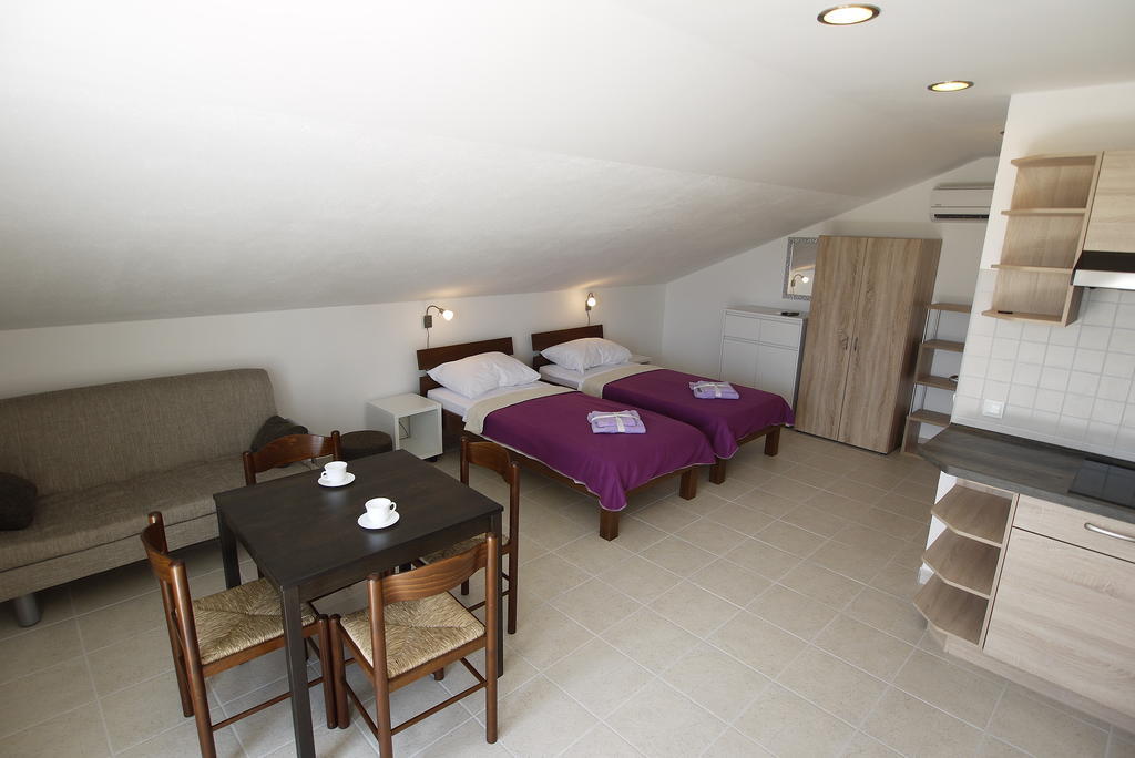 Paklenica Sport Apartments Starigrad Paklenica Zimmer foto